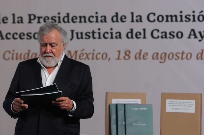 Alejandro Encinas, Subsecretario de Derechos Humanos, Población y Migración, durante la presentación del nuevo informe de la Comisión para la Verdad sobre el caso Ayotzinapa.