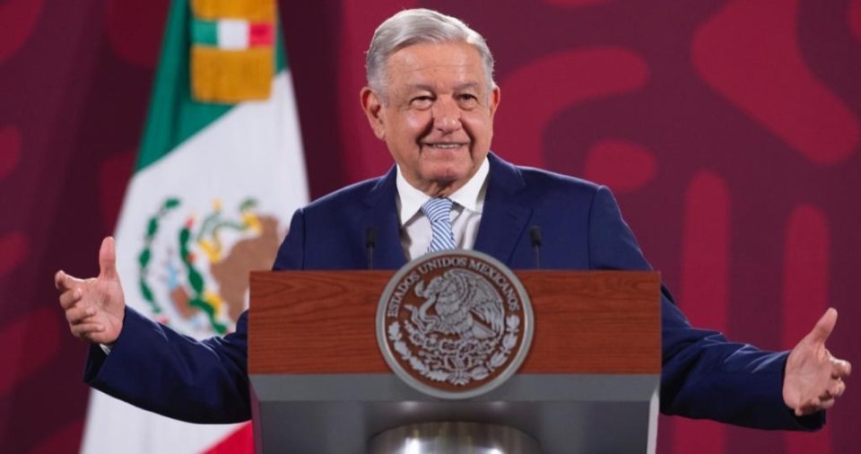 El Presidente Andrés Manuel López Obrador habló esta mañana sobre las declaraciones que hicieron la semana pasada los expresidentes Felipe Calderón y Ernesto Zedillo; les dijo “ternuritas”.