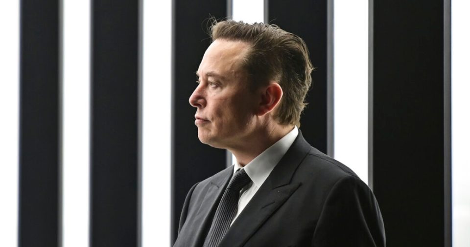Elon Musk, director general de Tesla, participa en la inauguración de una planta de la compañía en Gruenheide, Alemania, el 22 de marzo del 2022.