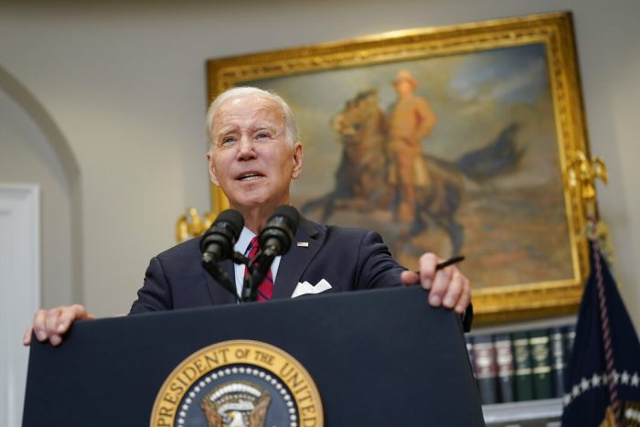 El Presidente de Estados Unidos, Joe Biden, habla sobre la situación en la frontera con México en el salón Roosevelt de la Casa Blanca, el jueves 5 de enero de 2023, en Washington. Foto: Patrick Semansky, AP