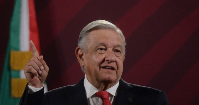 El Presidente Andrés Manuel López Obrador aseguró la mañana de este miércoles que el convenio que se suscribió ayer con Iberdrola para comprarle 13 plantas de generación de energía eléctrica garantiza que no aumente el precio de la luz y que se fortalezca a la Comisión Federal de Electricidad (CFE), quien asumirá su operación.
