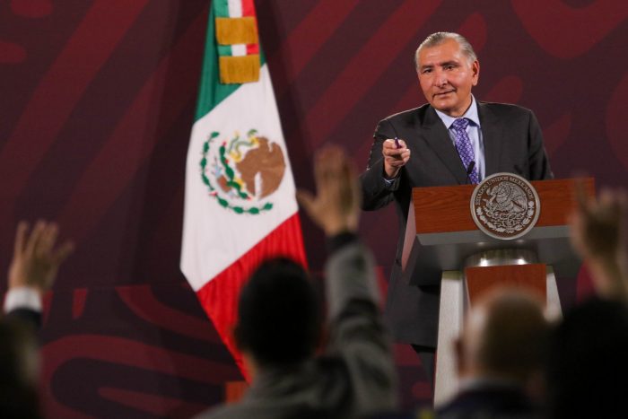 Adán Augusto López, Secretario de Gobernación, encabezó la "mañanera" tras reportarse enfermo el Presidente de México.