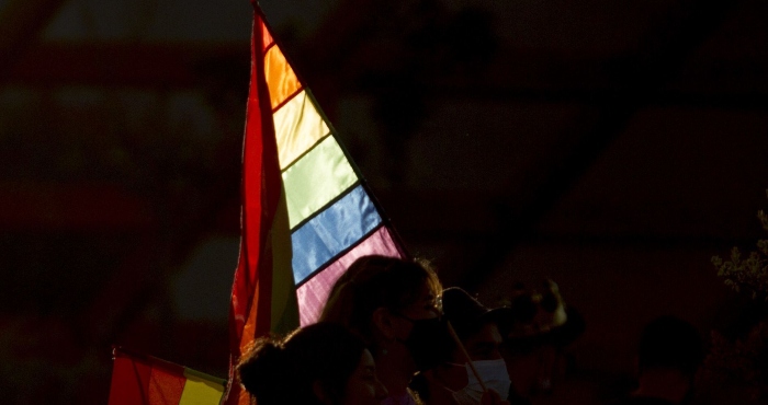 Una bandera de la comunidad LGBT.