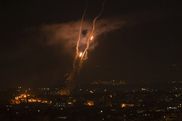 En la imagen, proyectiles lanzados desde la Franja de Gaza a Israel, el 10 de mayo de 2023.