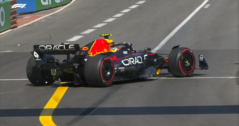 Durante los primeros minutos de la Q1, la mañana de este sábado 27 de mayo, Sergio "Checo" Pérez sufrió un accidente, luego de chocar contra los muros de contención al tomar una de las curvas del circuito, mismo que le imposibilitó continuar y que lo obligó a abandonar la sesión previa al Gran Premio de Mónaco.